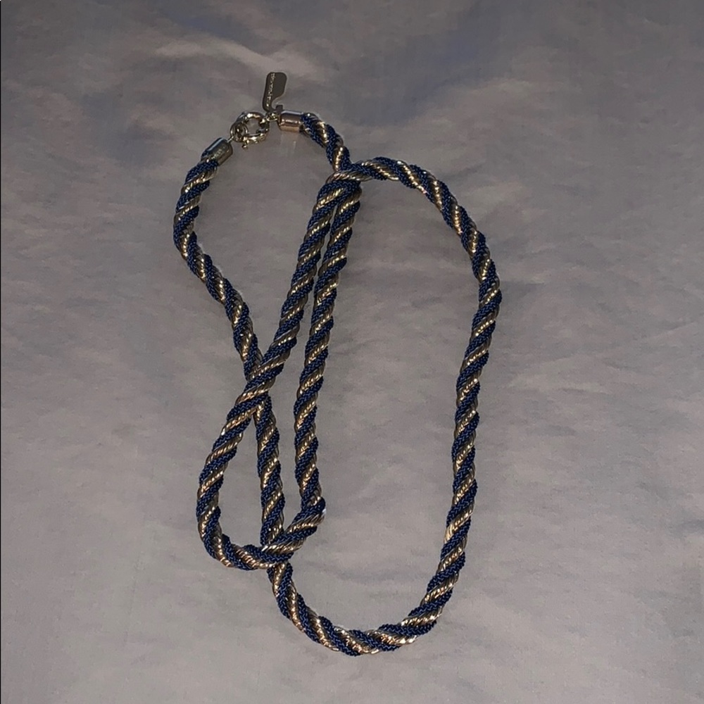Vineyard vines necklace